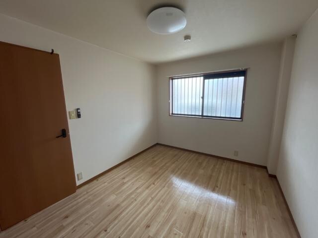 物件内観写真16　(北洋室)