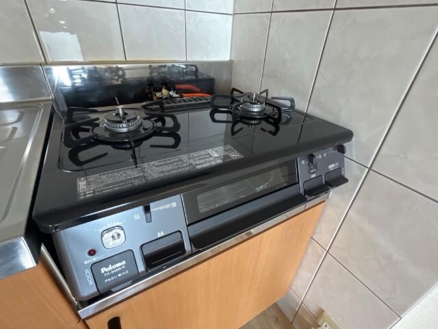 物件内観写真18　(2口ガスコンロ)