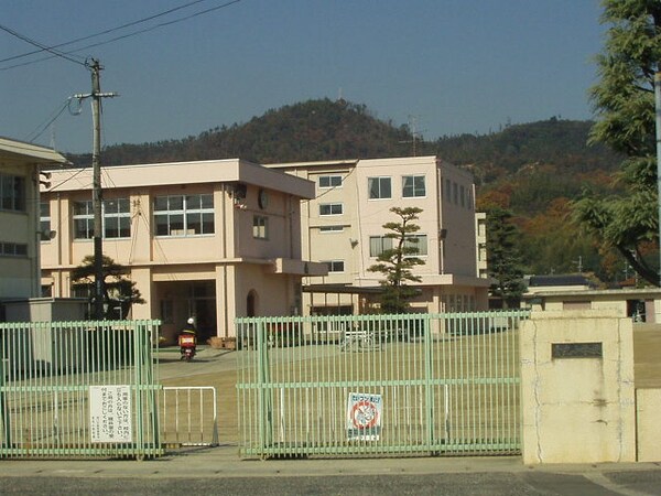 周辺環境(浅口市立金光小学校まで448ｍ)