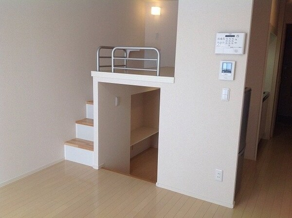 居室(備品や設備仕様は号室等により異なります現地をご確認ください。)