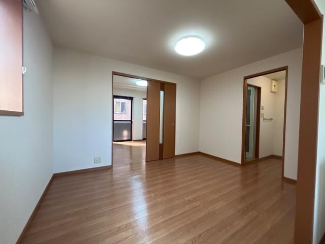 物件内観写真10　(リビング)