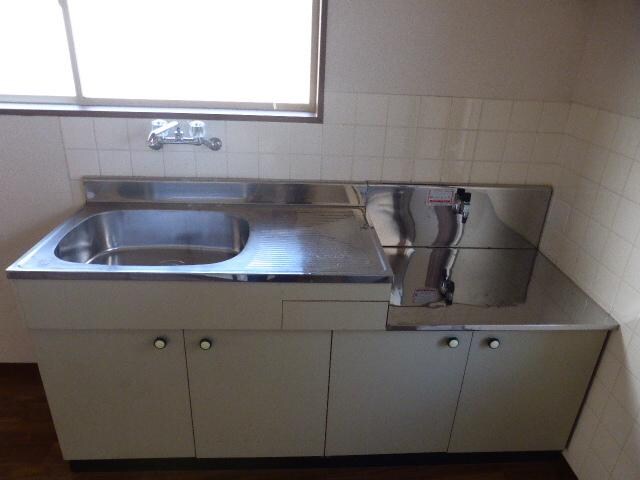 物件内観写真3　(キッチン)