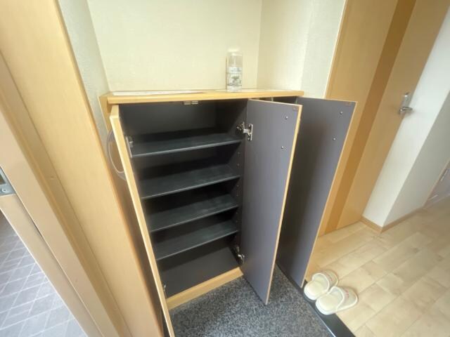 物件内観写真26　(下駄箱)