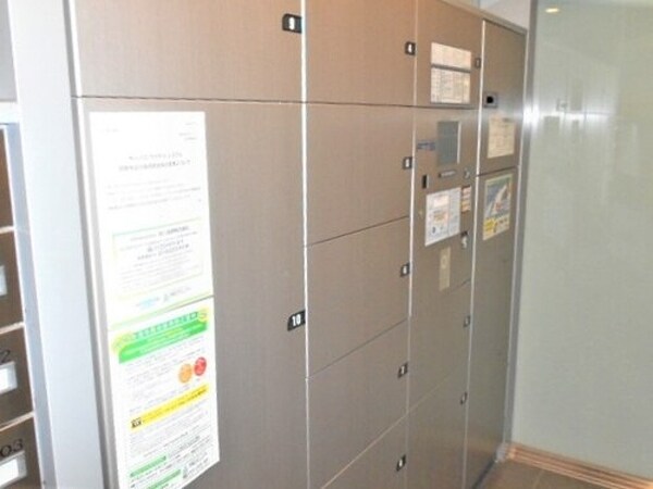 建物設備(宅配ボックス　※2022年4月撮影)