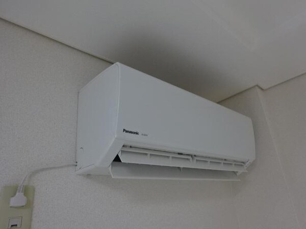 建物設備(エアコン)