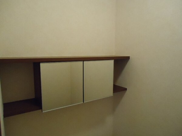 トイレ(トイレ棚)