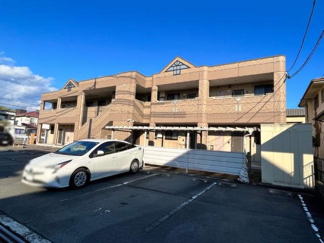 物件外観写真2　(外観写真（昼）)