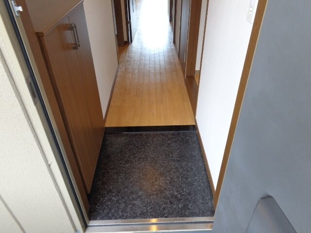 物件内観写真25　(玄関)