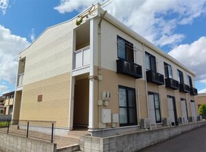 レオパレスコマンダー外観写真