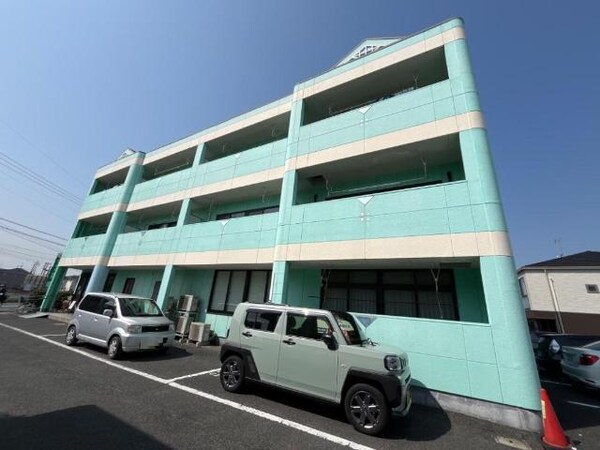 駐車場(外観写真（昼）)