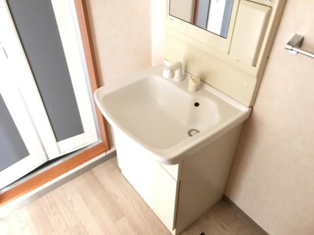 物件内観写真14　(洗髪洗面化粧台)