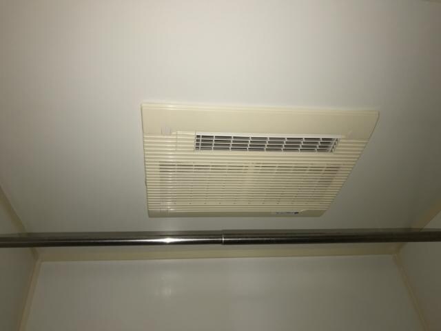 物件内観写真15　(浴室乾燥機)