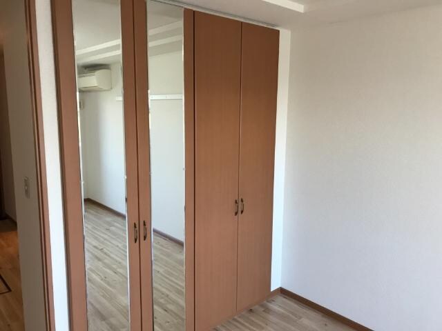 物件内観写真11　(収納)