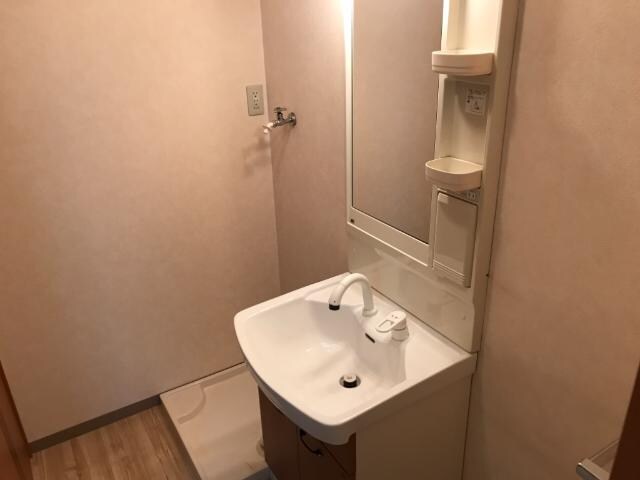 物件内観写真15　(洗髪洗面化粧台)