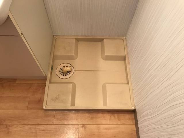 物件内観写真25　(洗濯機置場)