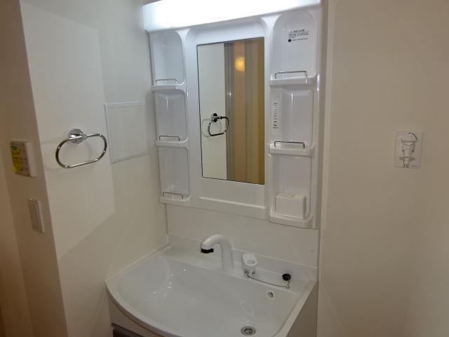 物件内観写真11　(洗髪洗面化粧台)
