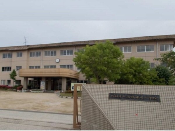周辺環境(岡山市立総社中央小学校まで200m)