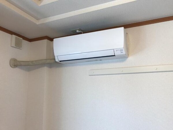 建物設備(エアコン)