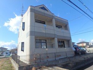 ウィステリアコート西中新田Ⅲ外観写真
