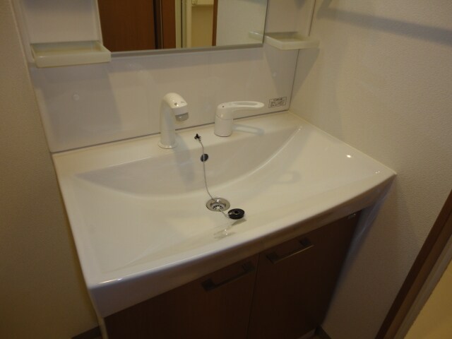 物件内観写真11　(洗髪洗面化粧台)