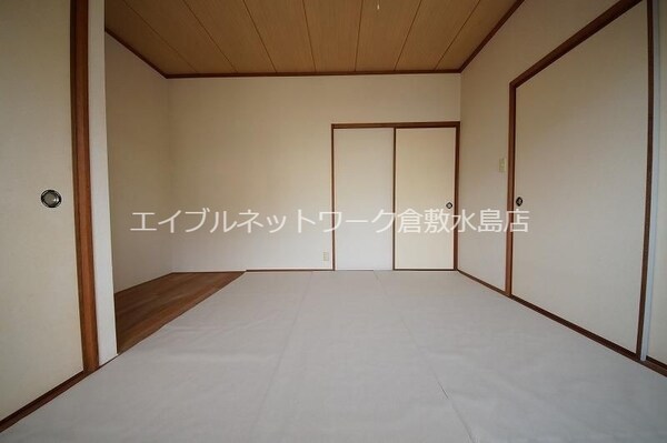 内装他