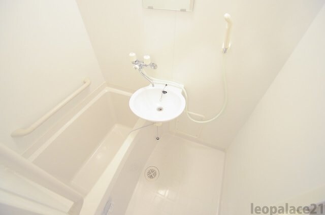 物件内観写真7　(備品や設備仕様は号室等により異なります現地をご確認下さい。　)