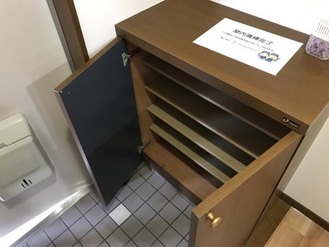 物件内観写真17　(下駄箱)