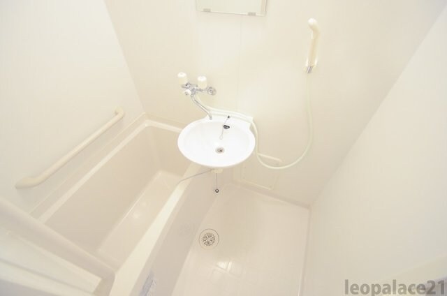 物件内観写真7　(備品や設備仕様は号室等により異なります現地をご確認下さい。　)