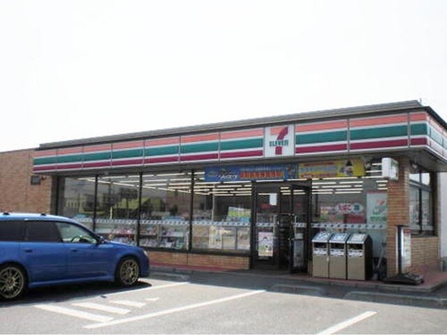 物件外観写真3　(セブンイレブン連島中央1丁目店まで300m)