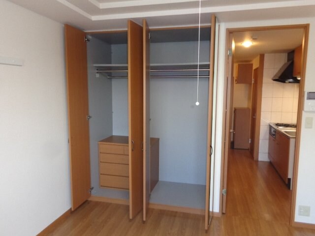 物件内観写真16　(収納)