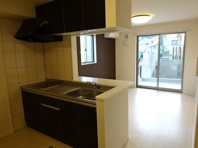 物件内観写真10　(カウンターキッチン)