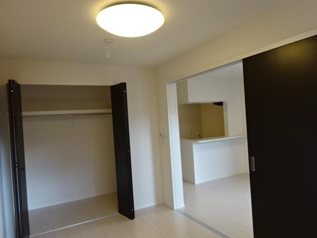 物件内観写真21　(収納)