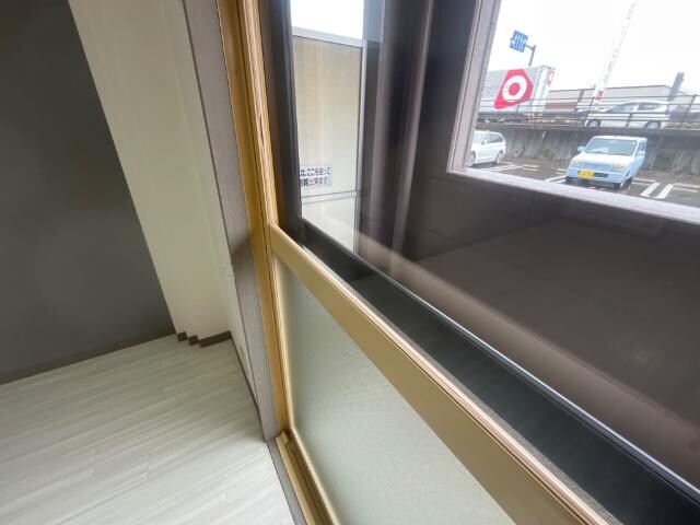 物件内観写真19　(二重サッシ)