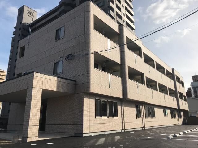 物件外観写真1　(外観写真（昼）)