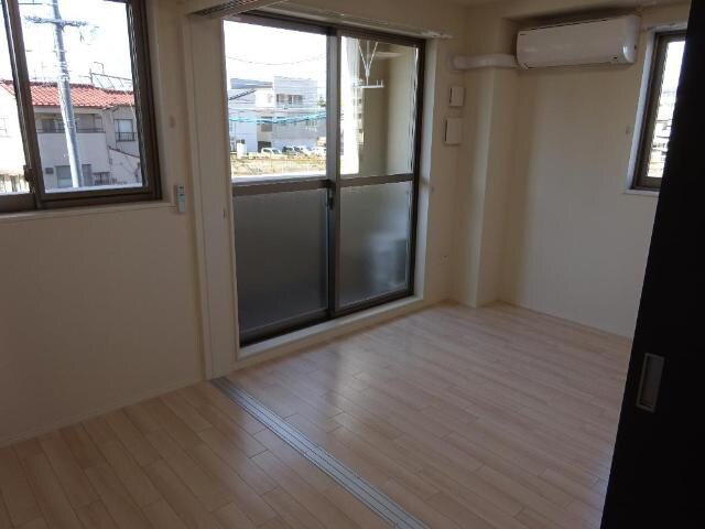 物件内観写真13　(室内)