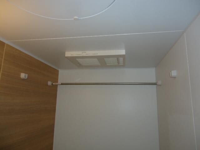 物件内観写真22　(換気乾燥機)