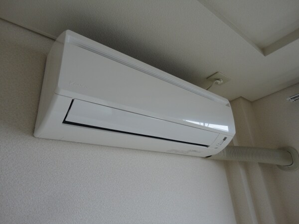 建物設備(エアコン)