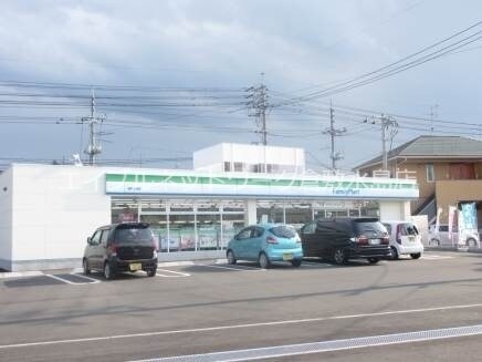 物件外観写真11　(ファミリーマート倉敷福島店 472m)