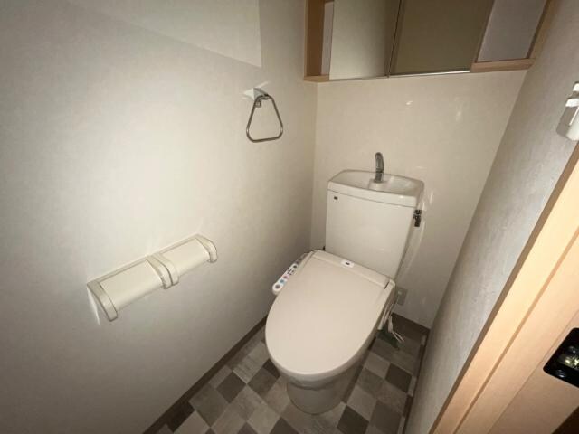 物件内観写真14　(トイレ)