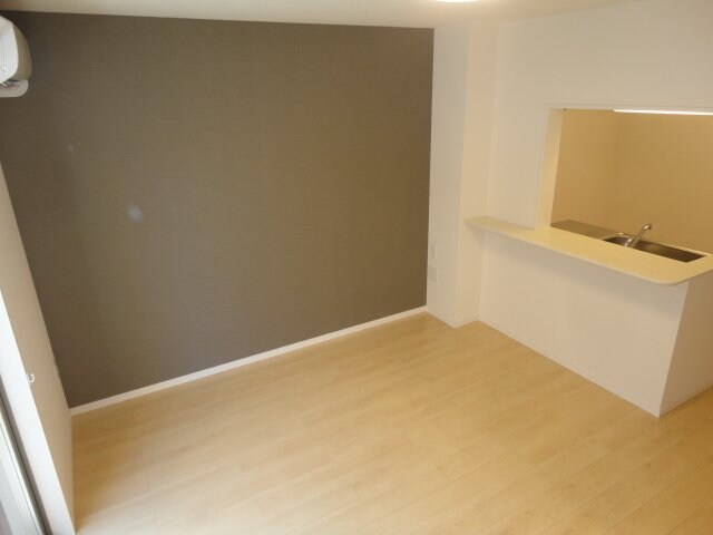 物件内観写真16　(リビング)