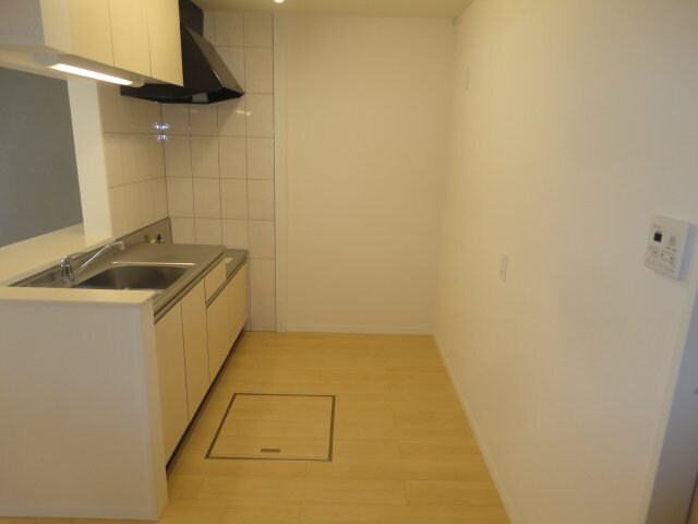 物件内観写真23　(キッチンスペース)