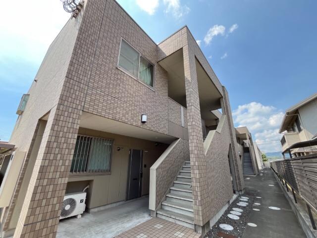 物件外観写真2　(外観写真（昼）)