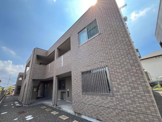 物件外観写真3　(外観写真（昼）)