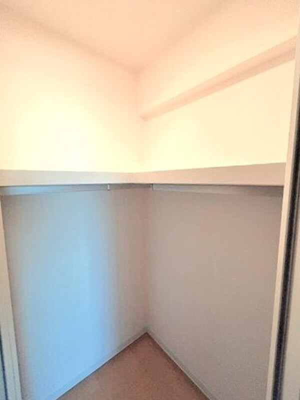 収納(ウォークインクロゼット(洋室約6.0畳))