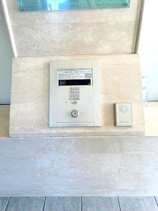 その他(オートロック・防犯カメラ)