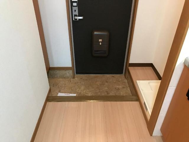 物件内観写真20　(玄関)