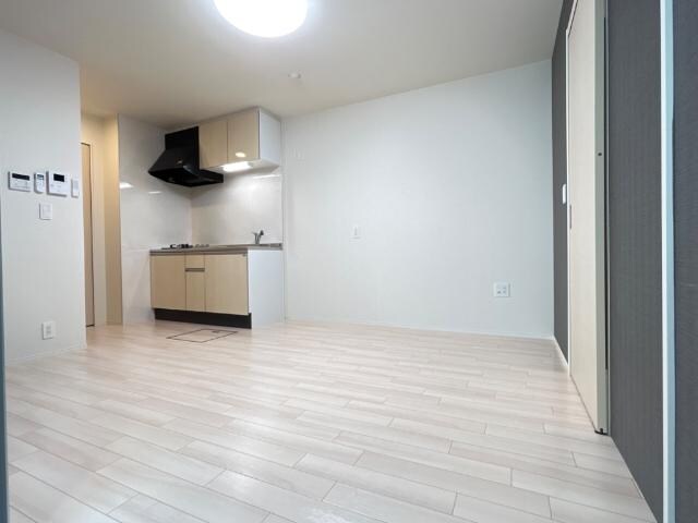 物件内観写真7　(洋室)