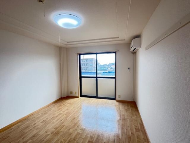 物件内観写真5　(室内)