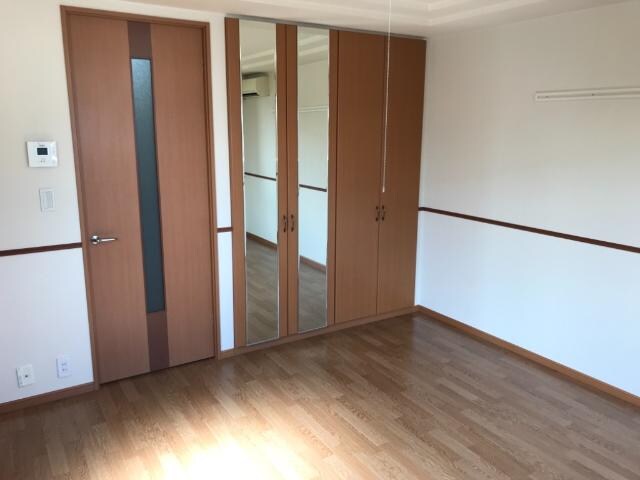 物件内観写真6　(洋室)