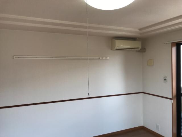 物件内観写真15　(洋室)